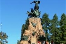 Mendoza City Tour and Surroundings